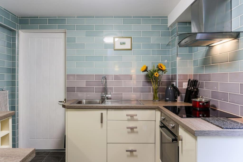 Truro Apartment In A Stunning Quiet Location 外观 照片